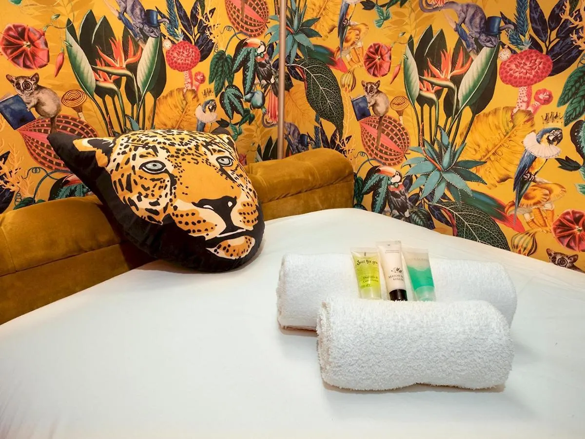 Villa Pass The Keys Colourful, Quirky Artist-Owned 3 Bed Next To Cafes à Belfast Hébergement de vacances